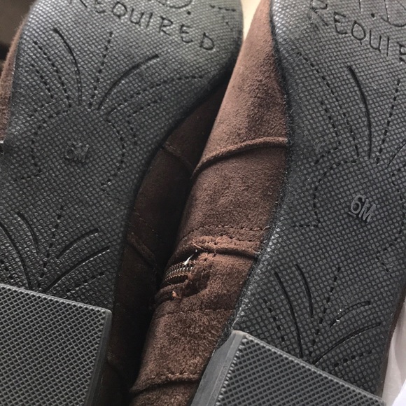 NWOT BRAND NEW Brown Faux Suede Boots sz 6 - Picture 2 of 3